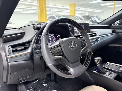 2019 Lexus ES 350 Base