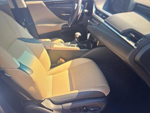 2019 Lexus ES 350 Base
