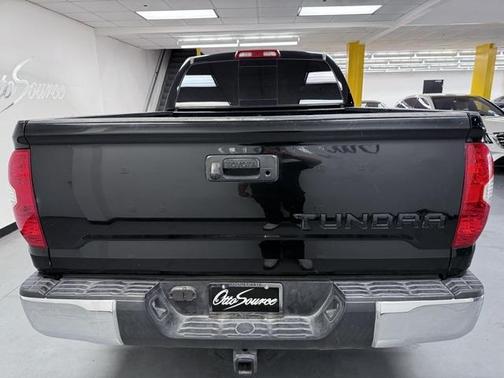2017 Toyota Tundra SR5
