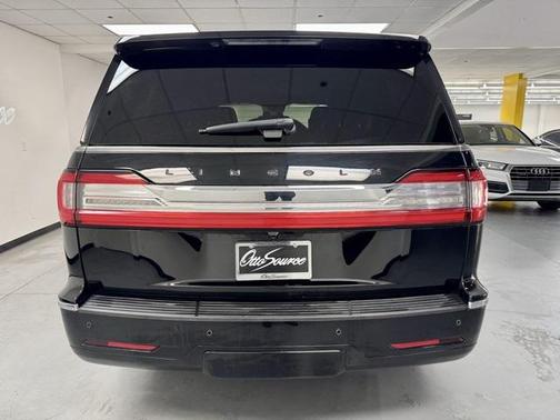 2018 Lincoln Navigator Black Label