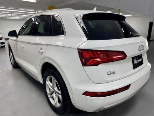 2019 Audi Q5 45 Premium