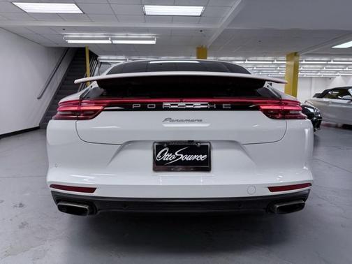 2020 Porsche Panamera 4