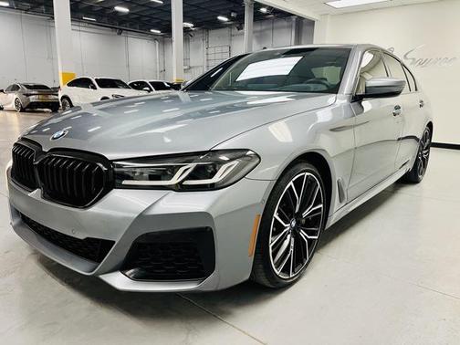 2022 BMW 530 i