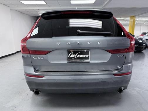 2018 Volvo XC60 T6 Momentum