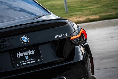 2025 BMW 230 i xDrive