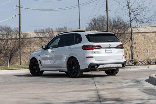 2023 BMW X5 PHEV xDrive45e