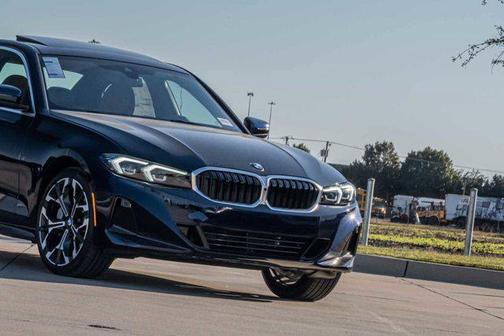 Tanzanite Blue II Metallic 2026 BMW 330 NA