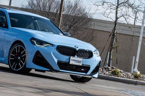 2025 BMW M240 i