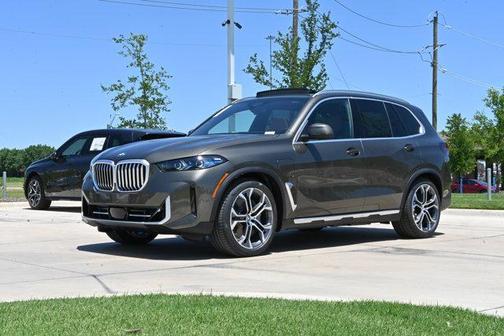 Manhattan Green Metallic 2026 BMW X5 PHEV xDrive50e