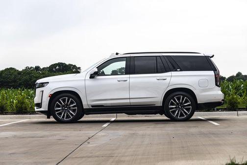 2022 Cadillac Escalade Sport