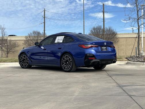 Portimao Blue Metallic 2026 BMW i4 Gran Coupe xDrive40