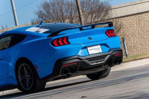 2025 Ford Mustang Dark Horse Fastback