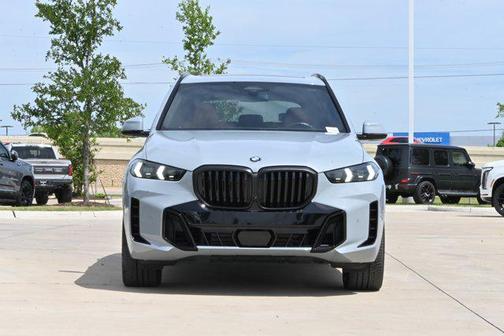 Brooklyn Grey Metallic 2024 BMW X5 sDrive40i
