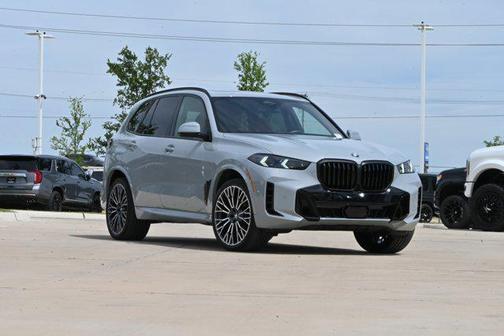 Brooklyn Grey Metallic 2024 BMW X5 sDrive40i