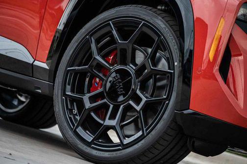 Toronto Red Metallic 2026 BMW XM Label