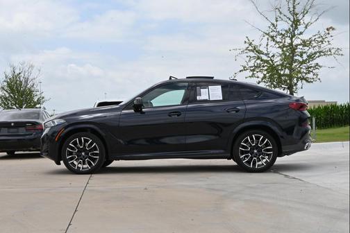 Carbon Black Metallic 2026 BMW X6 M60i