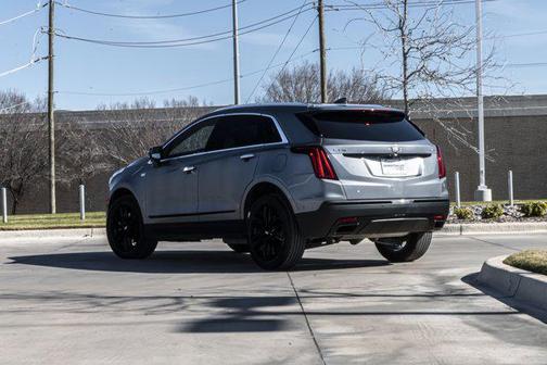 2022 Cadillac XT5 Premium Luxury