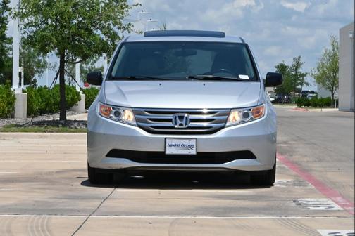 Alabaster Silver Metallic 2012 Honda Odyssey EX-L