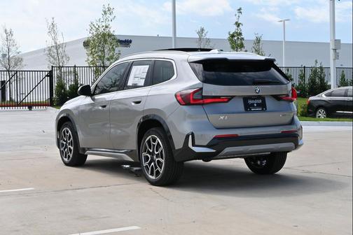 Space Silver Metallic 2026 BMW X1 xDrive28i