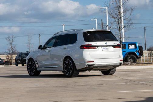 2024 BMW X7 xDrive40i