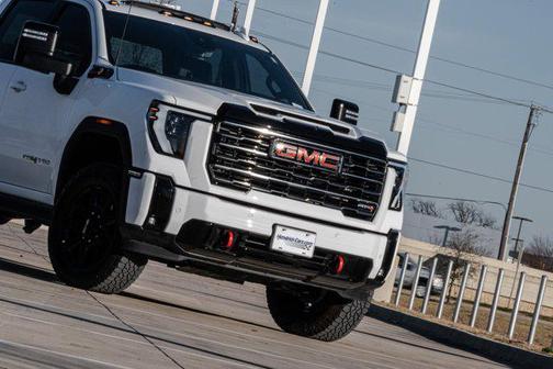 2025 GMC Sierra 2500 AT4