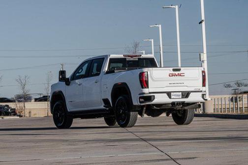 2025 GMC Sierra 2500 AT4