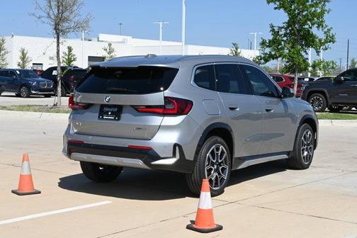 Space Silver Metallic 2026 BMW X1 xDrive28i