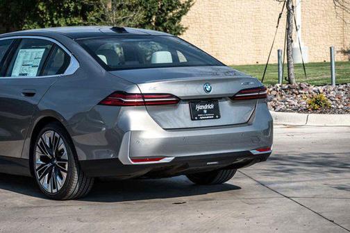 2026 BMW i5 eDrive40