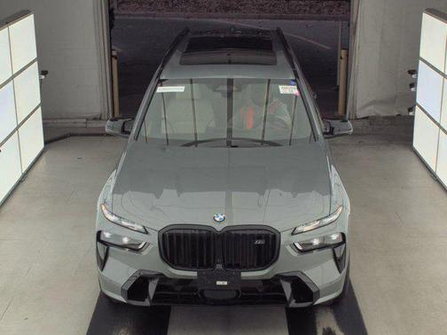 2026 BMW X7 M60i
