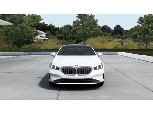 Mineral White Metallic 2027 BMW i5 eDrive40