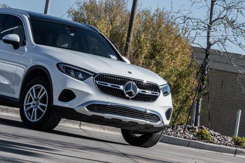 2023 Mercedes-Benz GLC 300 4MATIC