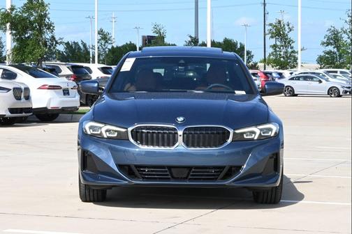 Arctic Race Blue Metallic 2026 BMW 330 NA