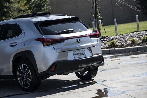2025 Lexus UX 300h Base
