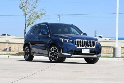 Phytonic Blue Metallic 2025 BMW X1 xDrive28i