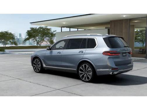 Sparkling Copper Metallic 2027 BMW X7 xDrive40i