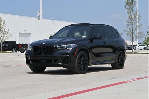 Black Sapphire Metallic 2023 BMW X5 M50i