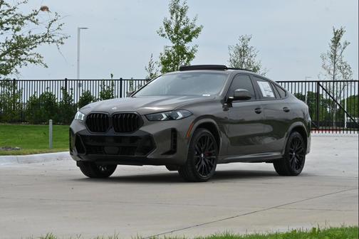 Manhattan Green Metallic 2027 BMW X6 xDrive40i
