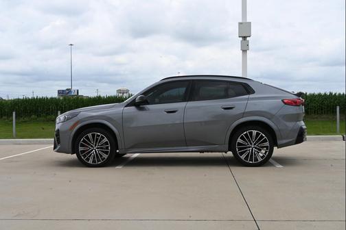 Skyscraper Grey Metallic 2026 BMW X2 xDrive28i