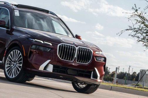 2026 BMW X7 xDrive40i