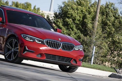 2019 BMW 330 330i