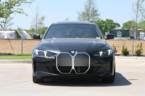 Black Sapphire Metallic 2026 BMW i4 Gran Coupe xDrive40