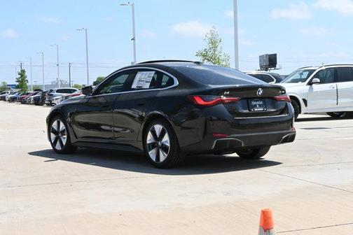 Black Sapphire Metallic 2026 BMW i4 Gran Coupe xDrive40