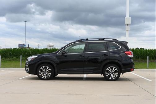 Crystal Black Silica 2020 Subaru Forester Limited