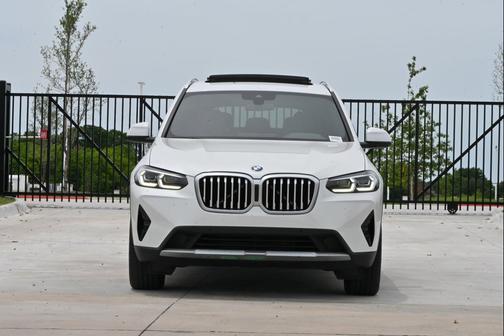 Mineral White Metallic 2022 BMW X3 sDrive30i