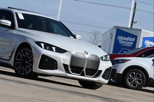 Mineral White Metallic 2026 BMW i4 Gran Coupe xDrive40