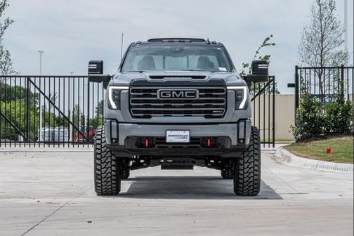 Thunderstorm Gray 2024 GMC Sierra 2500 AT4