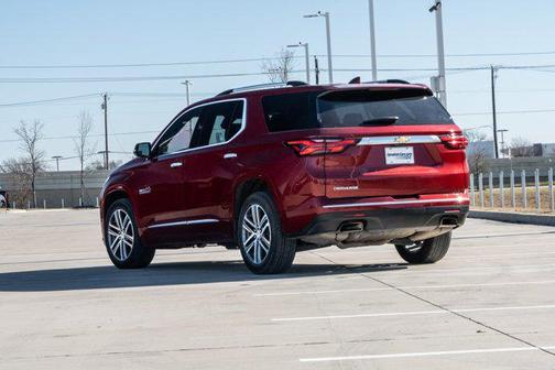 2023 Chevrolet Traverse High Country
