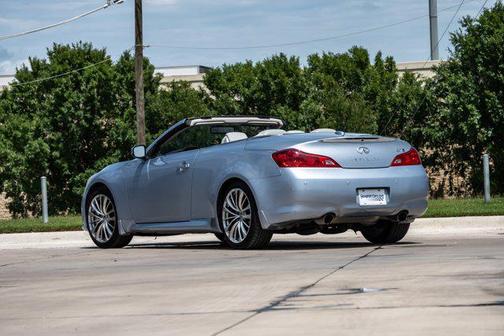 2013 INFINITI G37 Sport