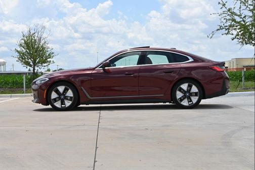Aventurin Red Metallic 2023 BMW i4 Gran Coupe eDrive35