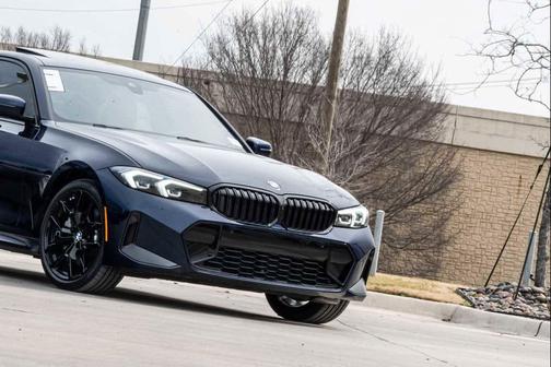 Tanzanite Blue II Metallic 2026 BMW 330 xDrive NA